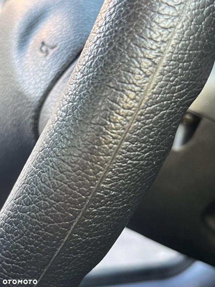 Ford Fiesta - 25