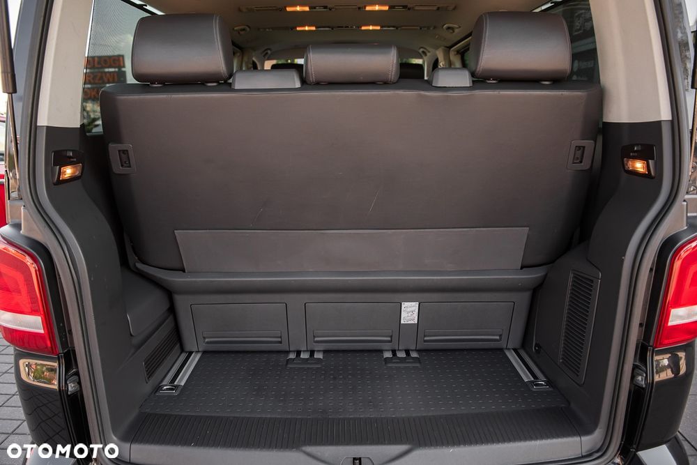 Volkswagen Multivan - 27
