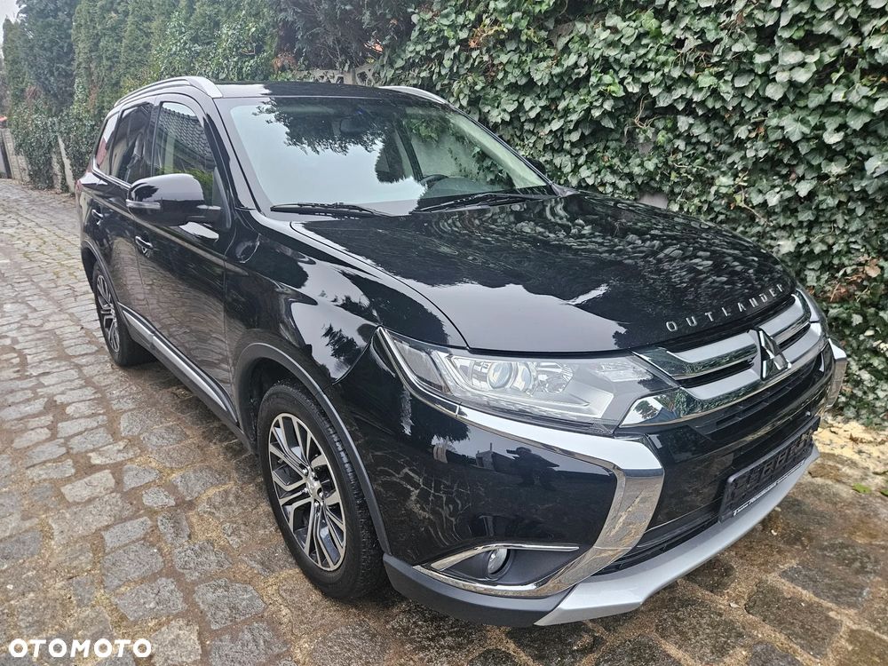 Mitsubishi Outlander 2.2 DI-D 4WD Plus - 8