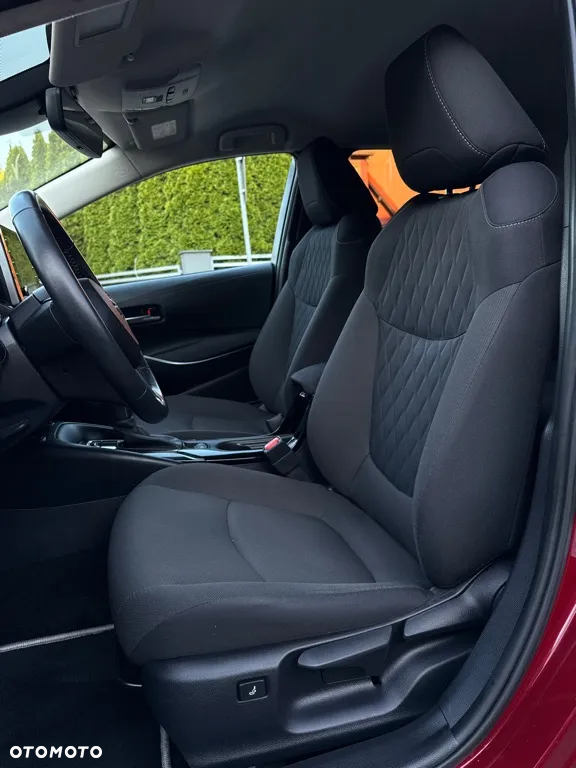 Toyota Corolla 1.8 Hybrid Executive - 26