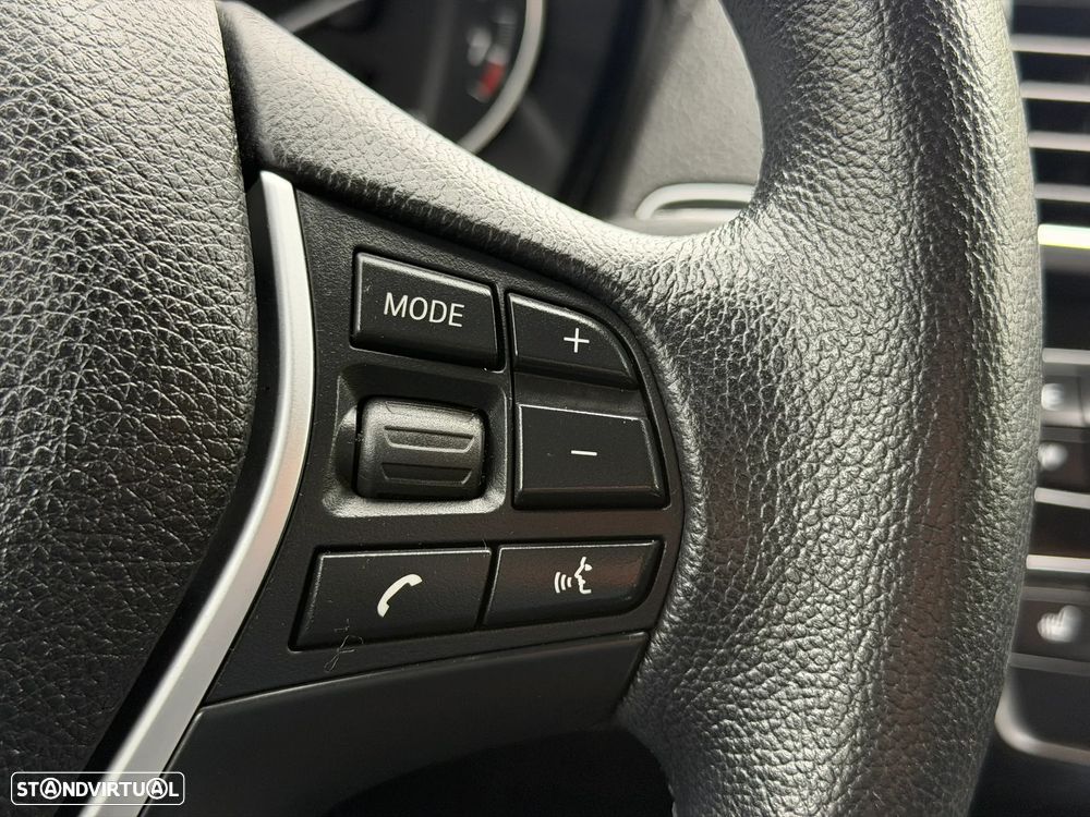 BMW 118 i Sport Line - 16