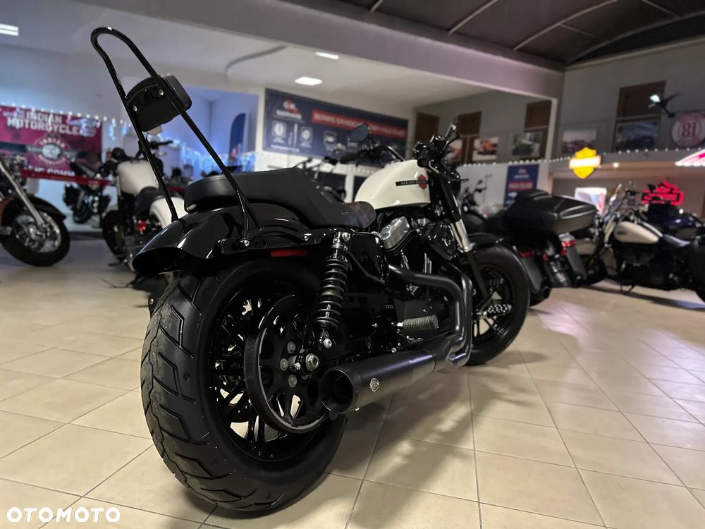 Harley-Davidson Sportster Forty-Eight - 9