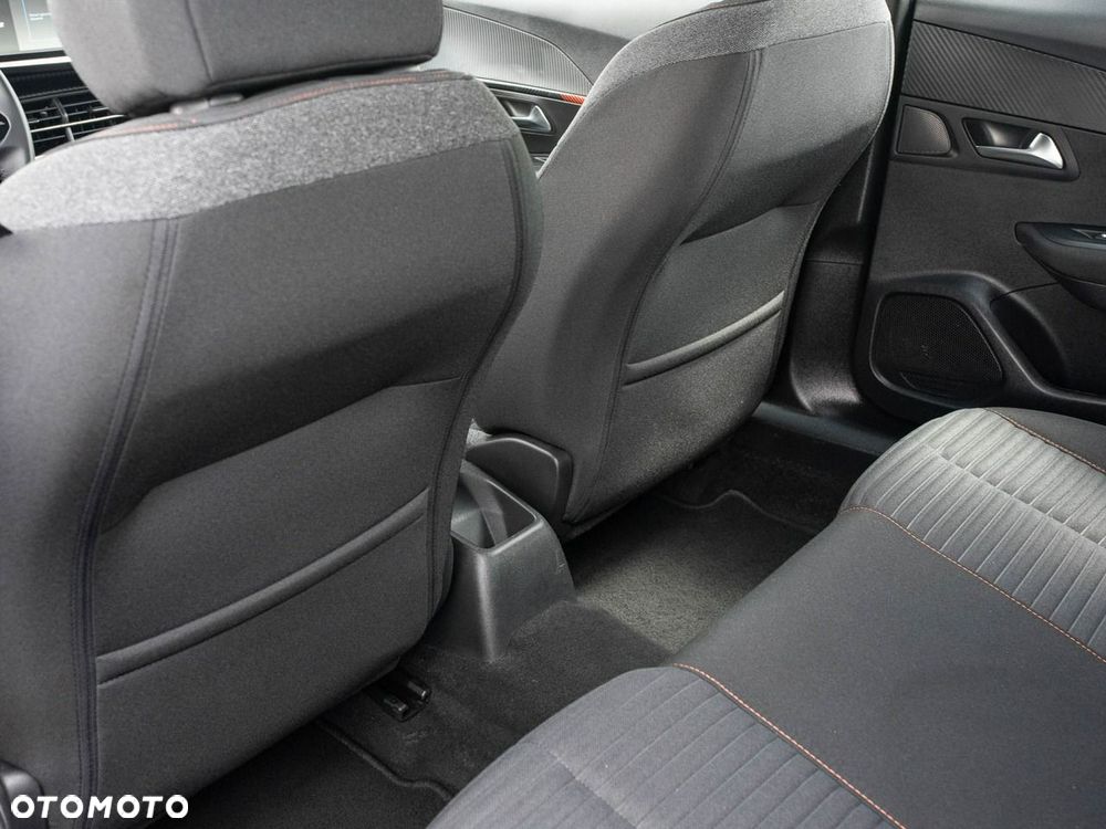 Peugeot 2008 1.2 PureTech Active Pack S&S - 26