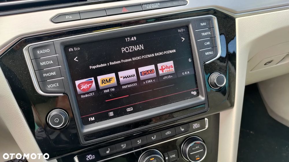 Volkswagen Passat - 32