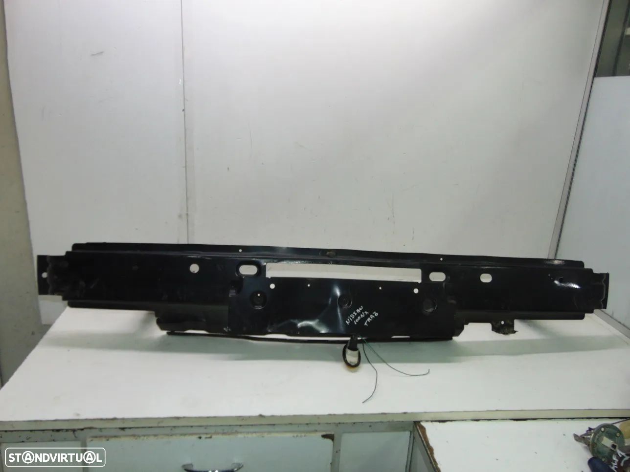 Nissan 100 NX reforço para-choques - 1