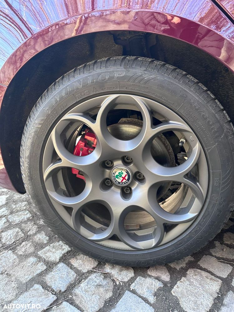 Alfa Romeo Giulia 2.0 Turbo 16V AT8 Business - 14