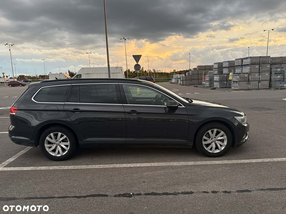 Volkswagen Passat 2.0 TDI SCR DSG Comfortline - 5