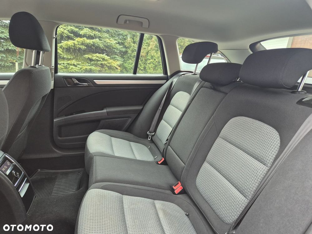 Skoda Superb 2.0 TDI Ambition - 23