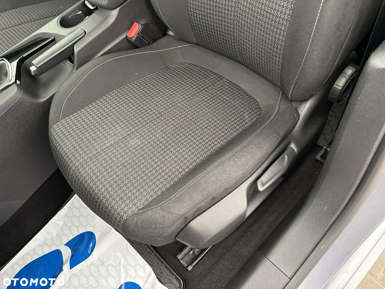 Peugeot 308 1.5 BlueHDi Active S&S - 17