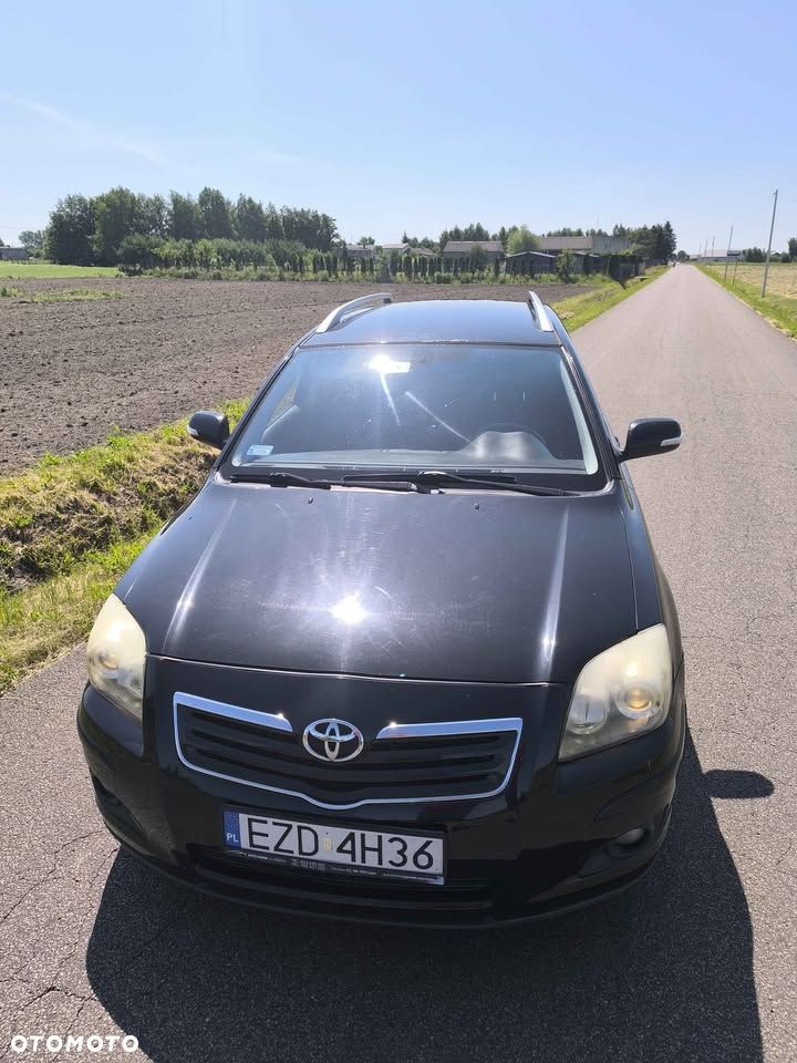 Toyota Avensis 2.0 D-4D - 8
