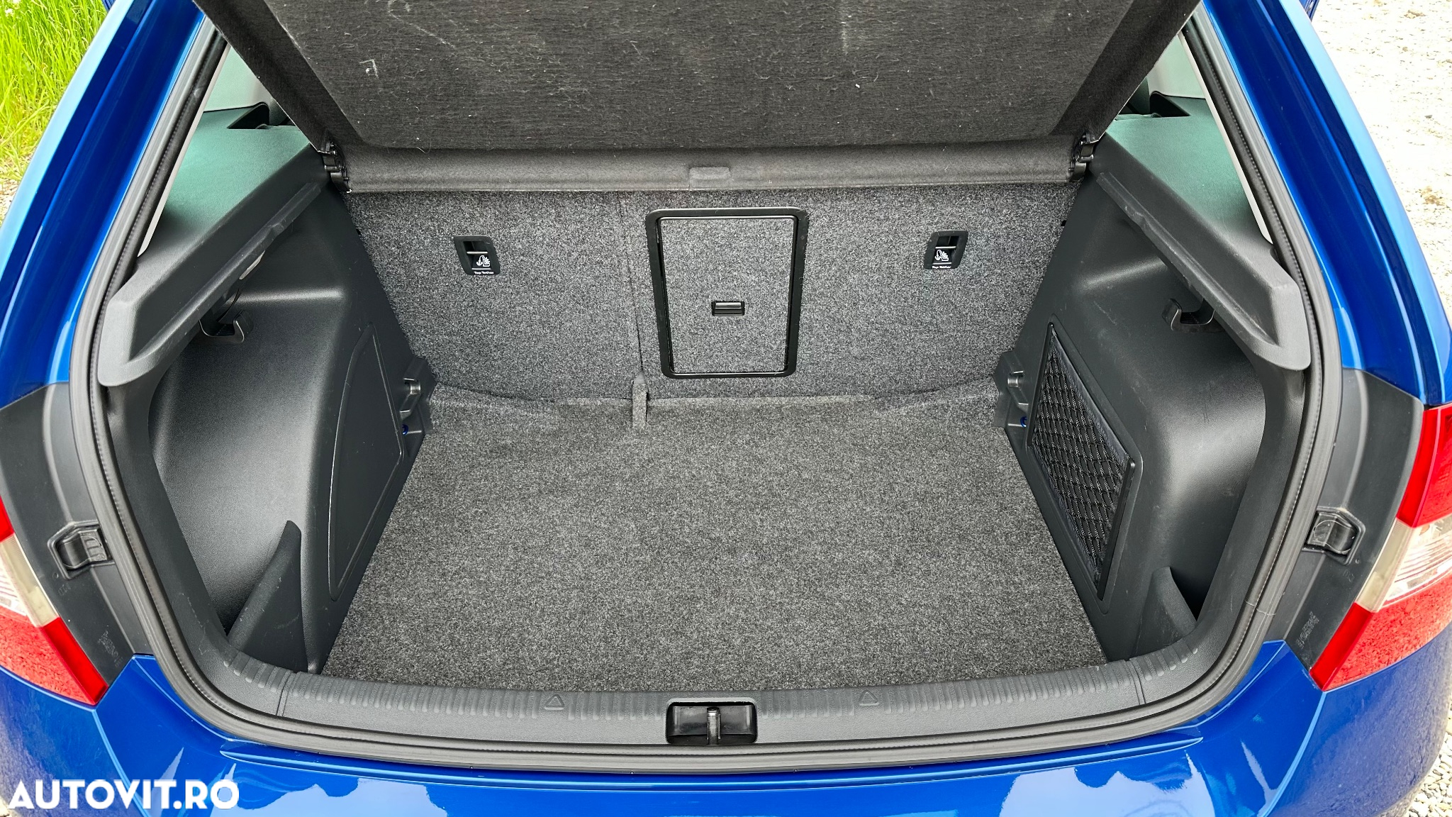 Skoda RAPID Spaceback 1.6 TDI DSG Elegance - 16