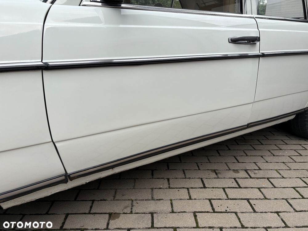 Mercedes-Benz W123 - 14