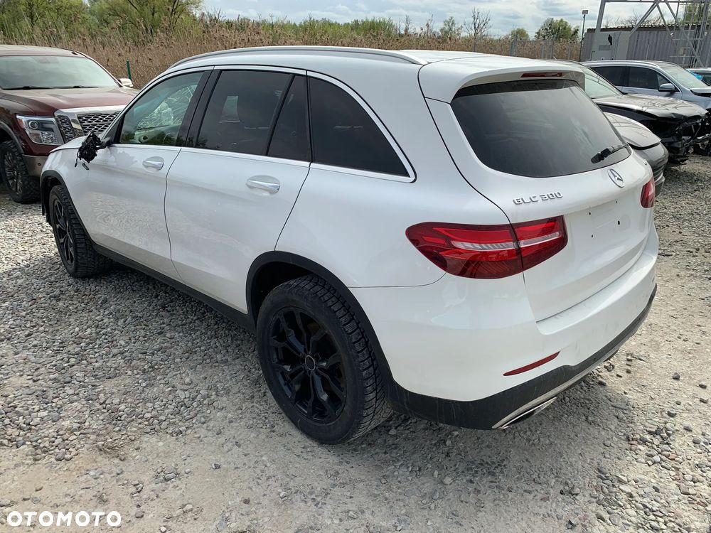 Mercedes-Benz GLC - 10