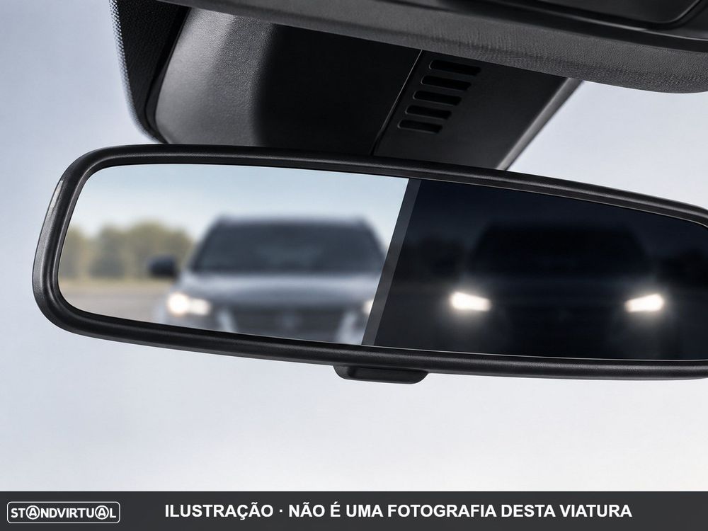 Peugeot 2008 1.2 Hybrid Style e-DCS6 - 33