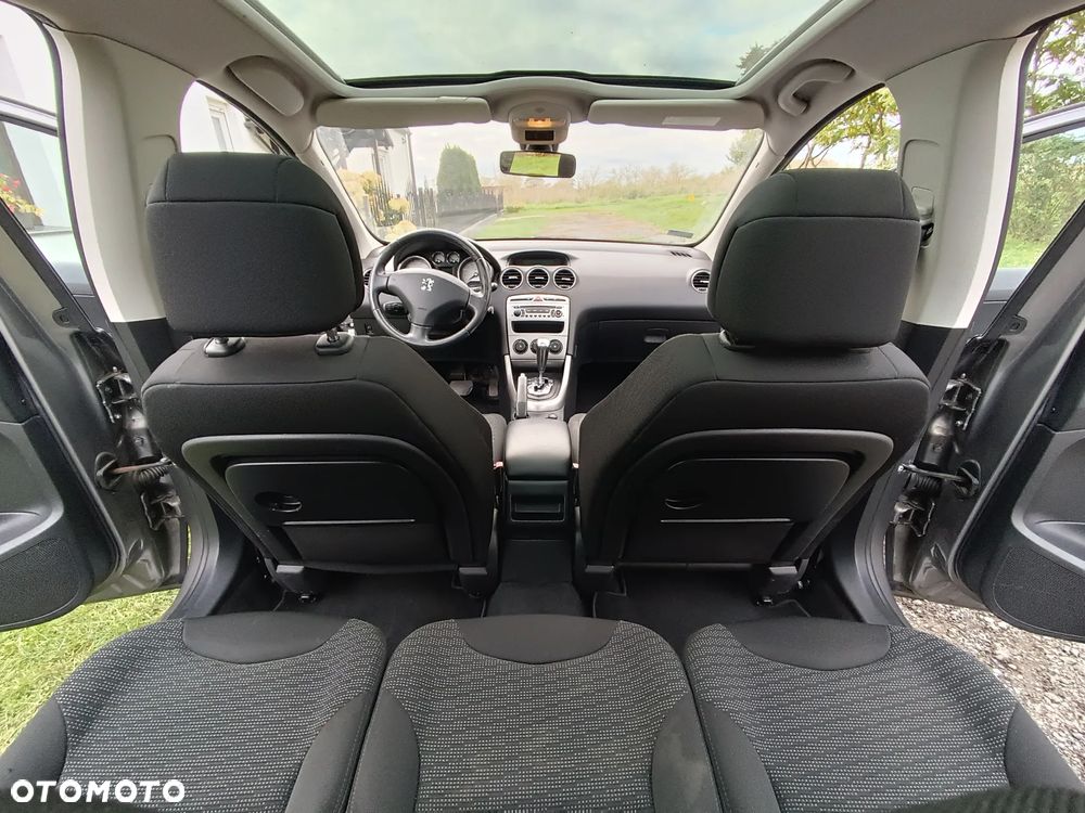 Peugeot 308 - 8