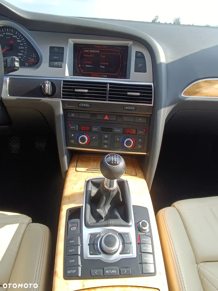 Audi A6 Avant - 13