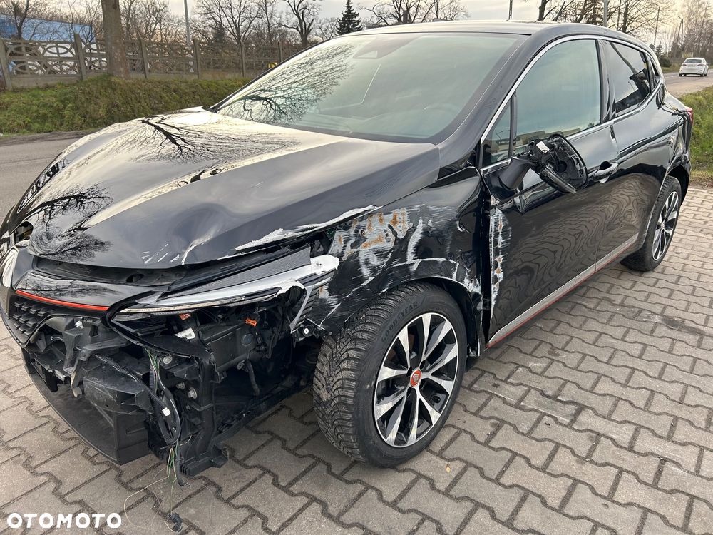 Renault Clio - 32