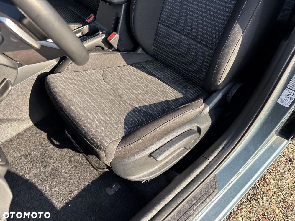 Kia Ceed 1.5 T-GDI M DCT - 12