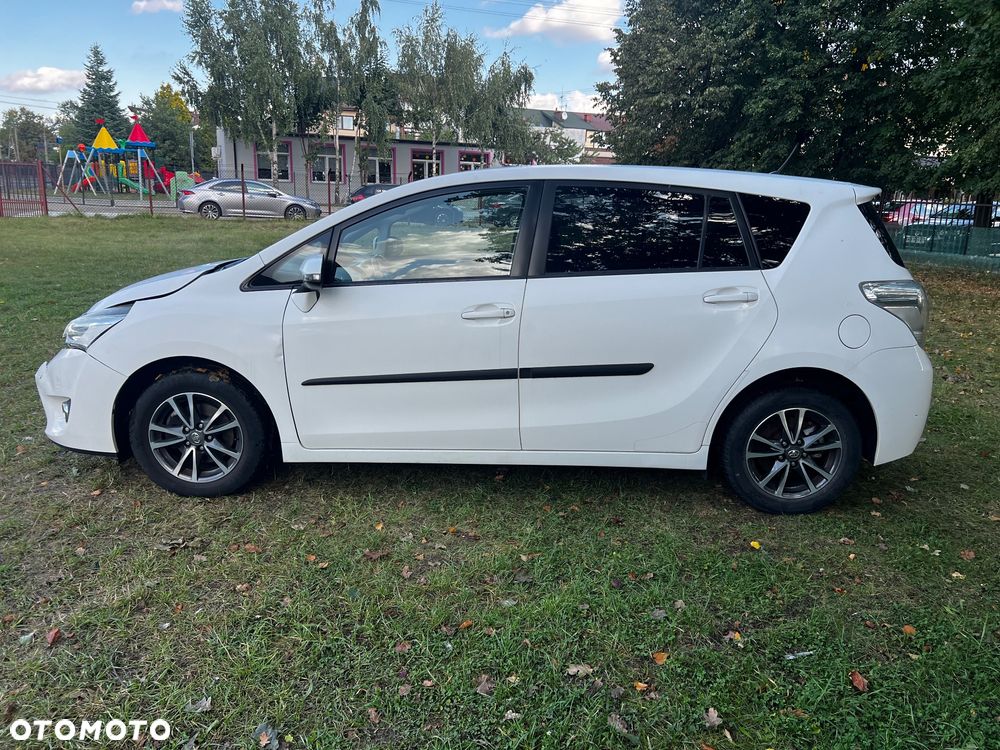 Toyota Verso 1.8 Premium MS - 8