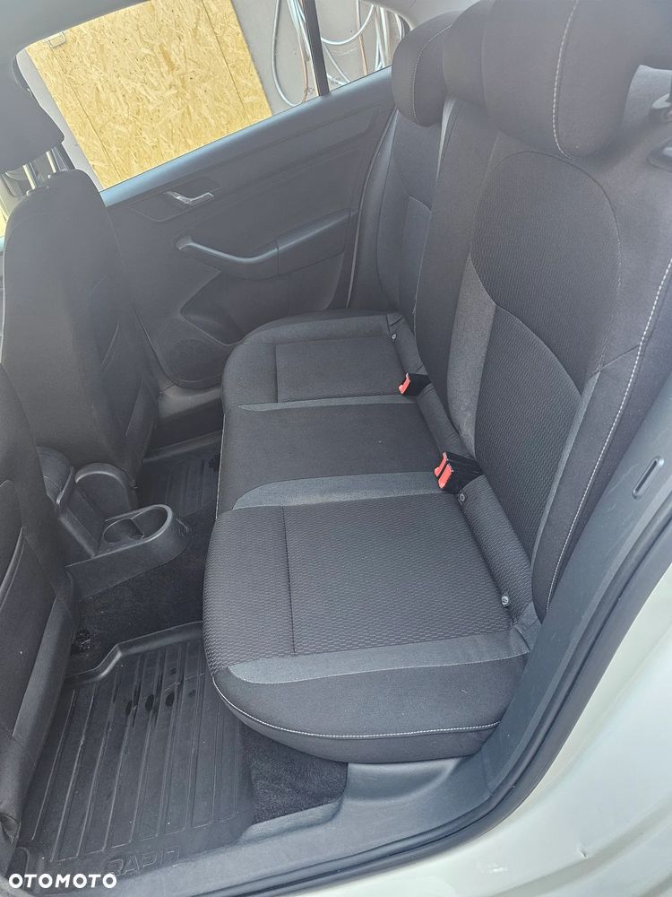 Skoda RAPID 1.6 TDI DPF Ambition - 9