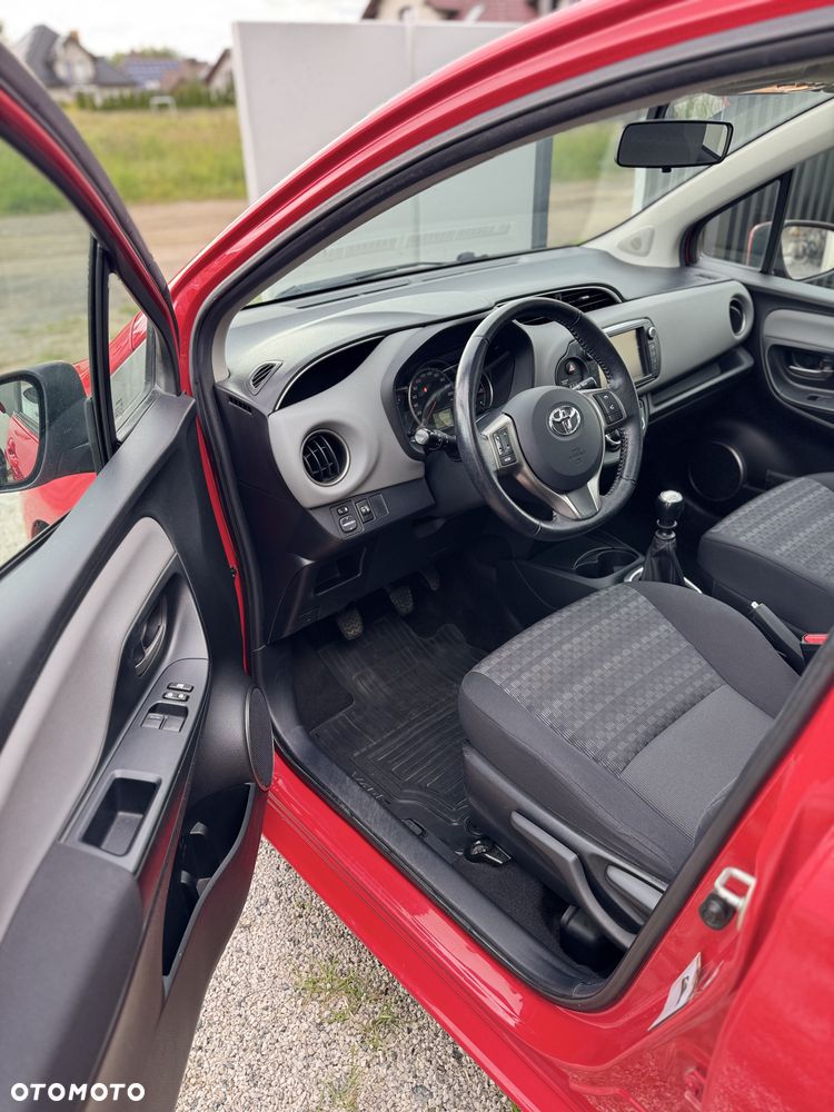 Toyota Yaris 1.33 Premium - 5