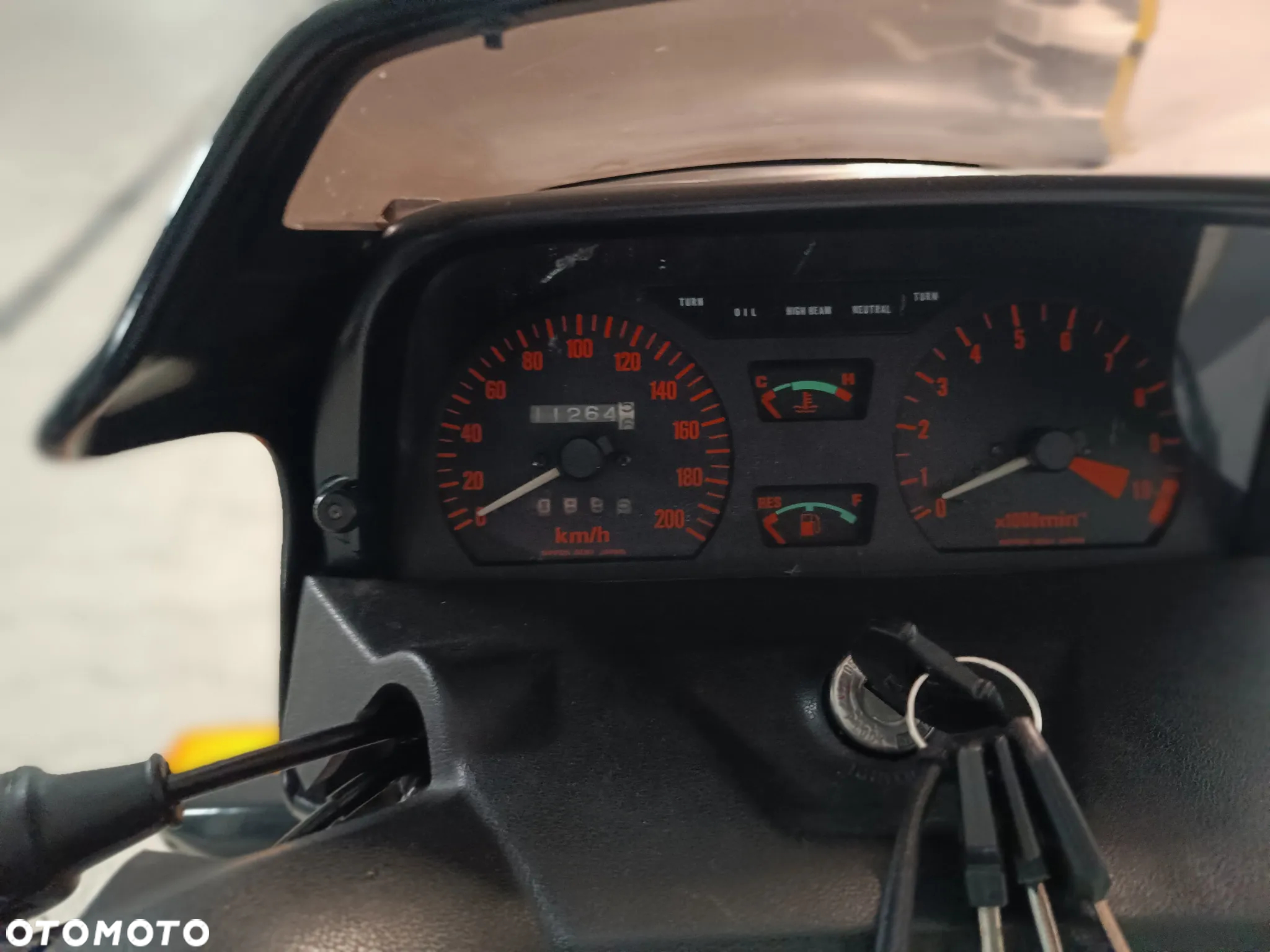 Honda CX - 6