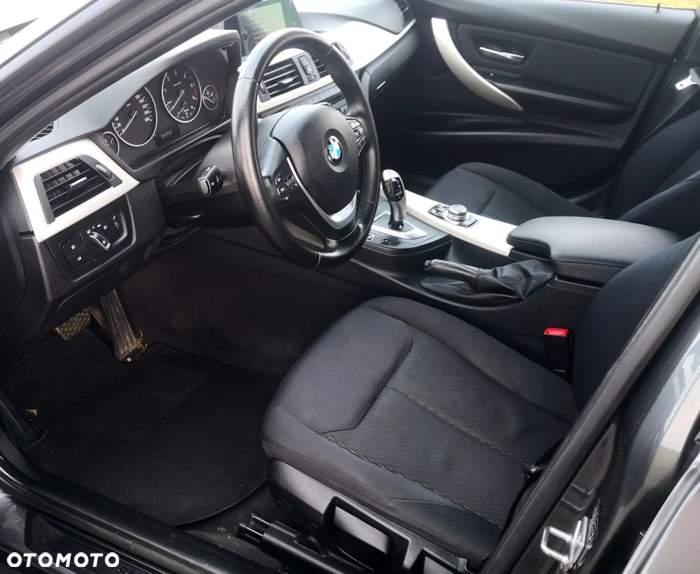 BMW Seria 3 - 12