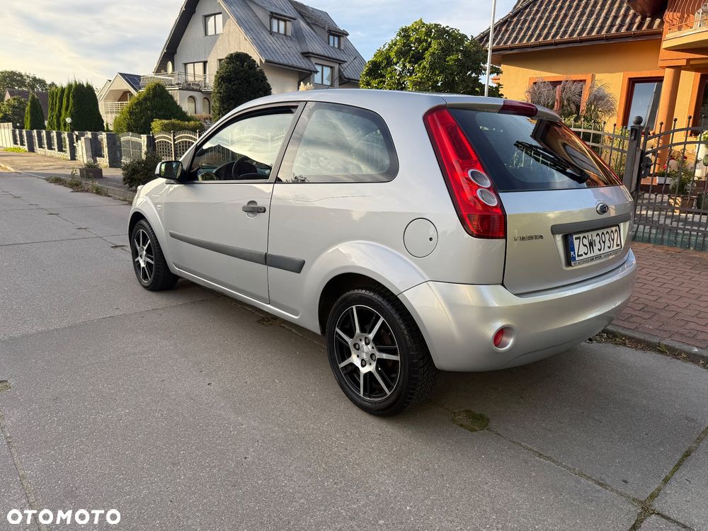 Ford Fiesta 1.3 Style - 3