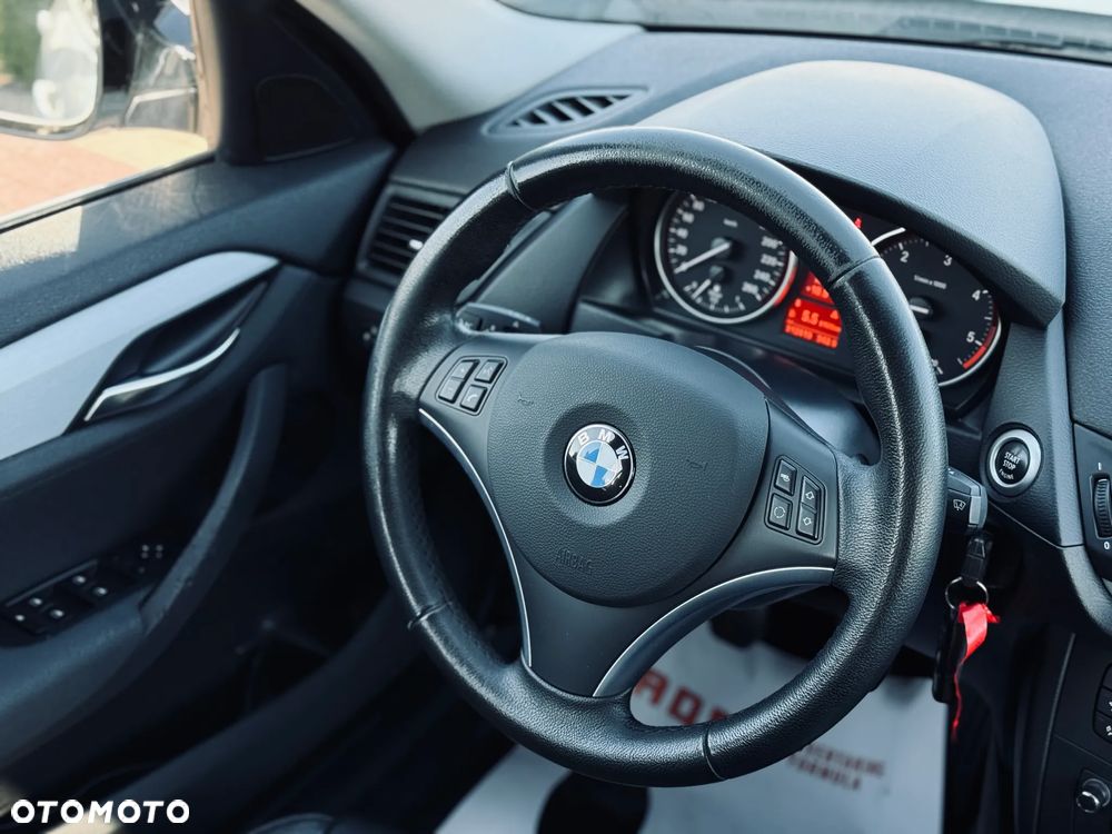 BMW X1 sDrive18d xLine - 21