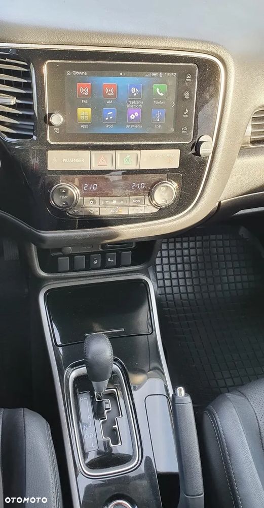 Mitsubishi Outlander - 5