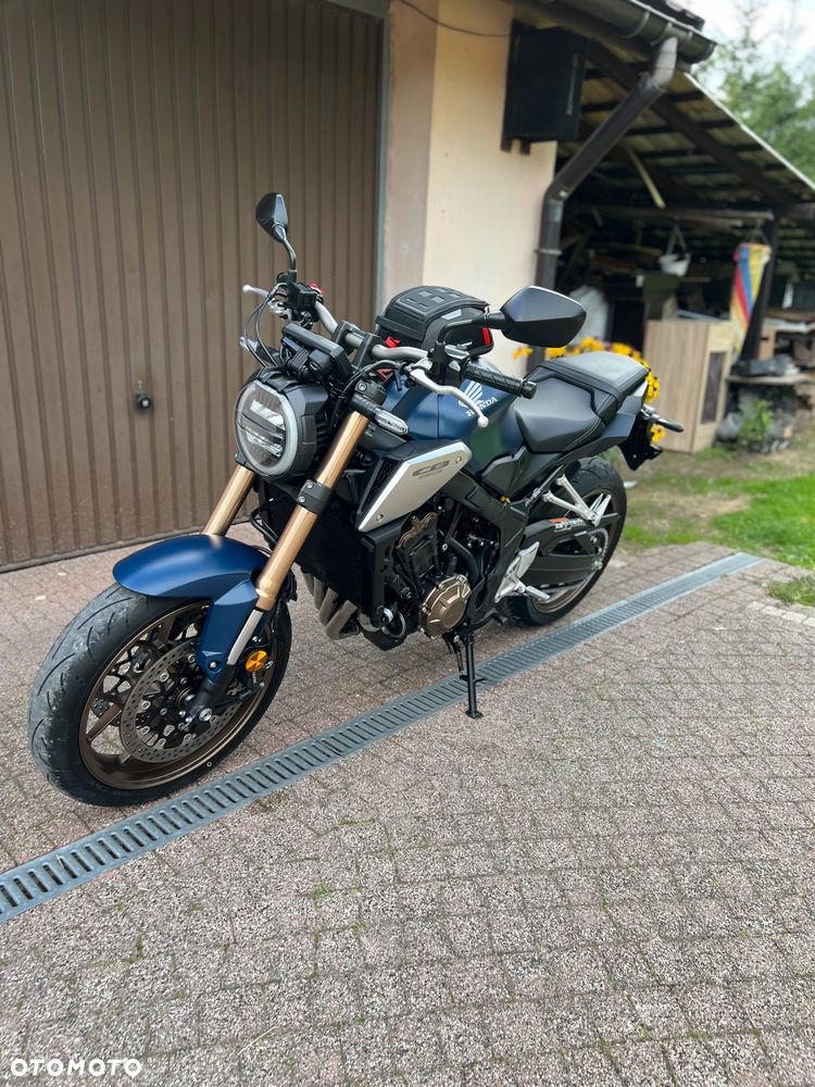 Honda CB - 4