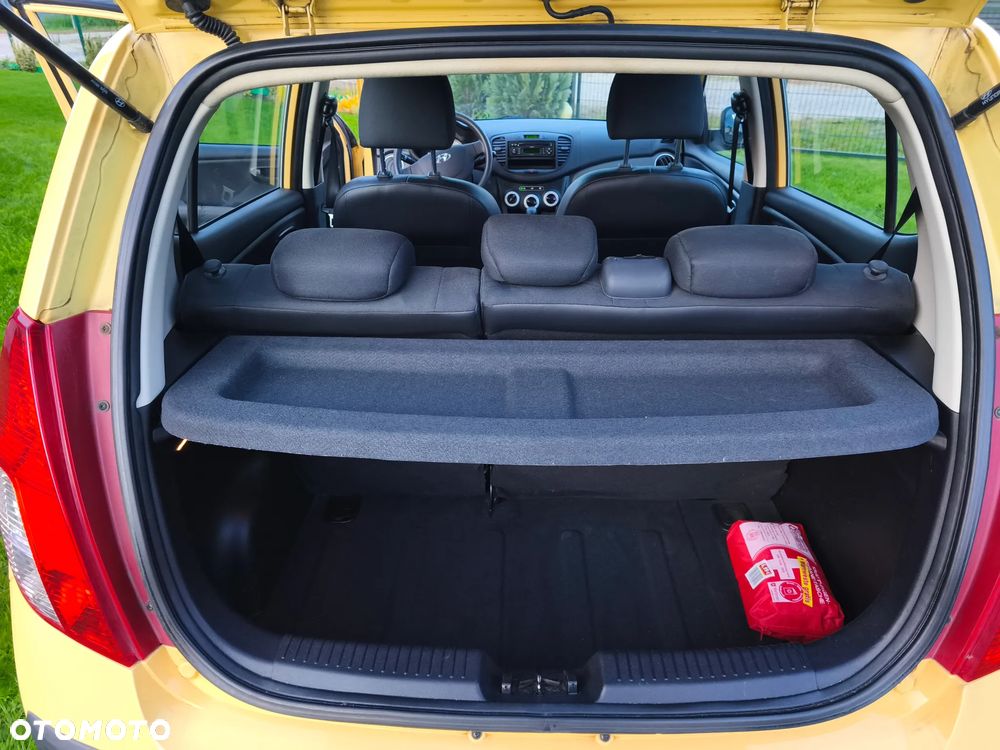 Hyundai i10 - 25