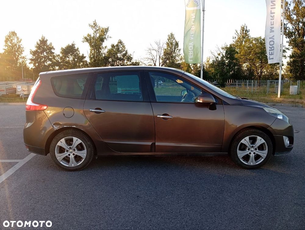 Renault Scenic TCe 130 Luxe - 10