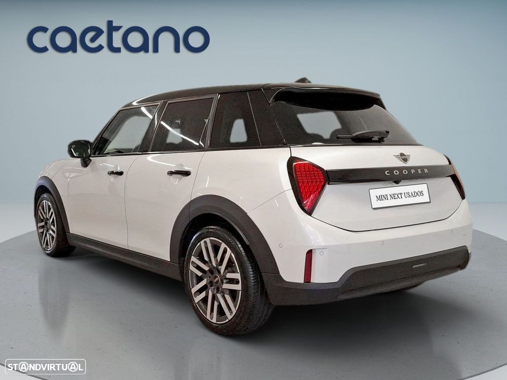 MINI 5 Portas Cooper Auto - 6