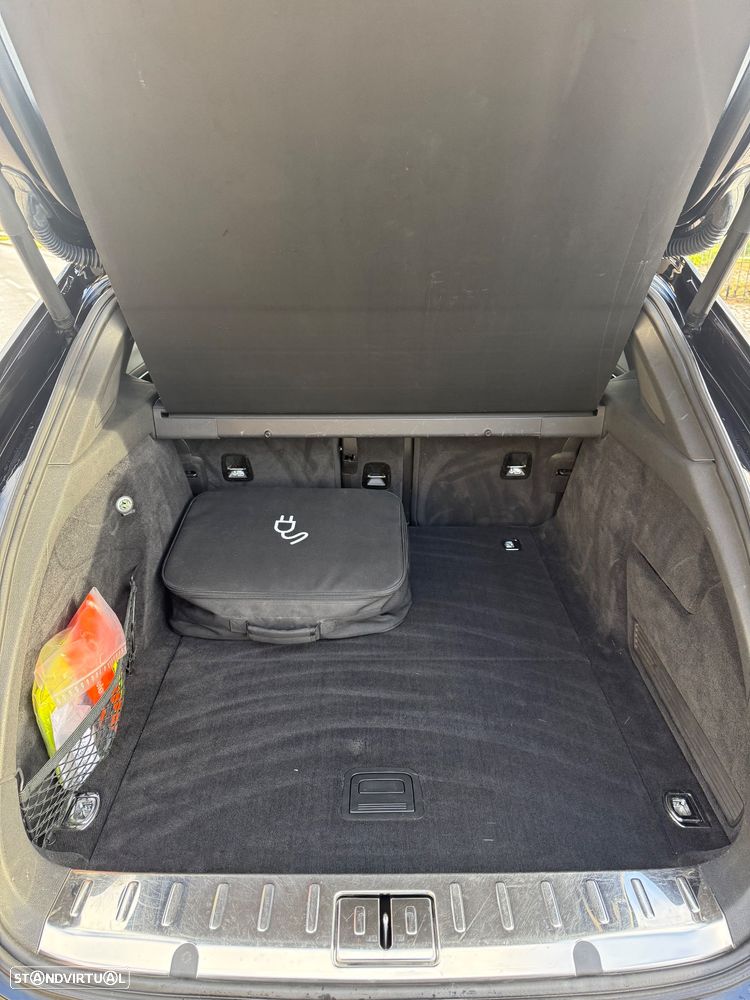 Porsche Panamera Sport Turismo 4 E-Hybrid - 10