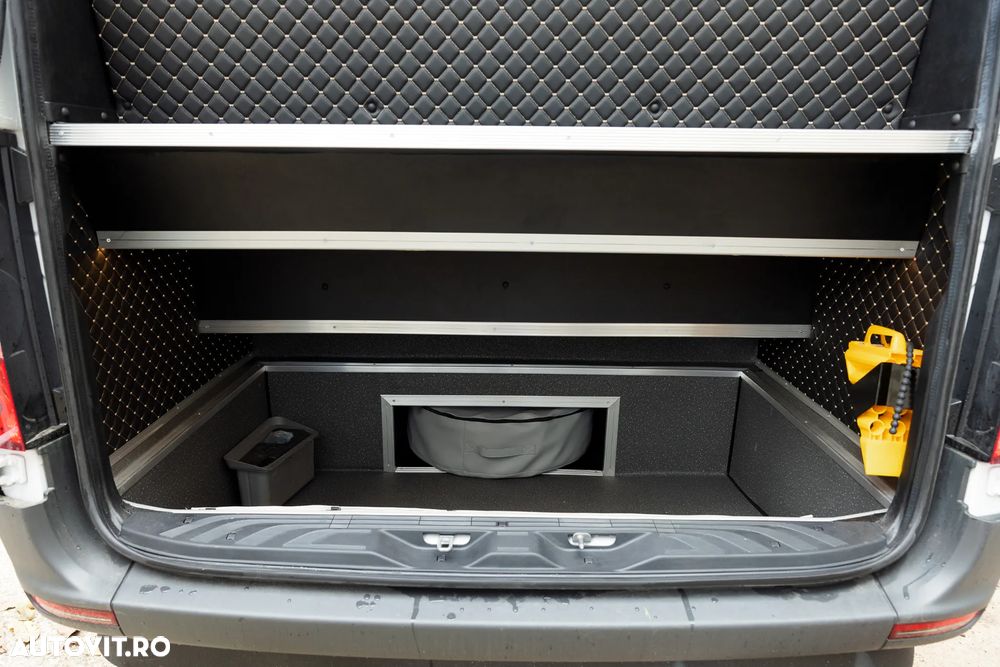 Mercedes-Benz SPRINTER - 7