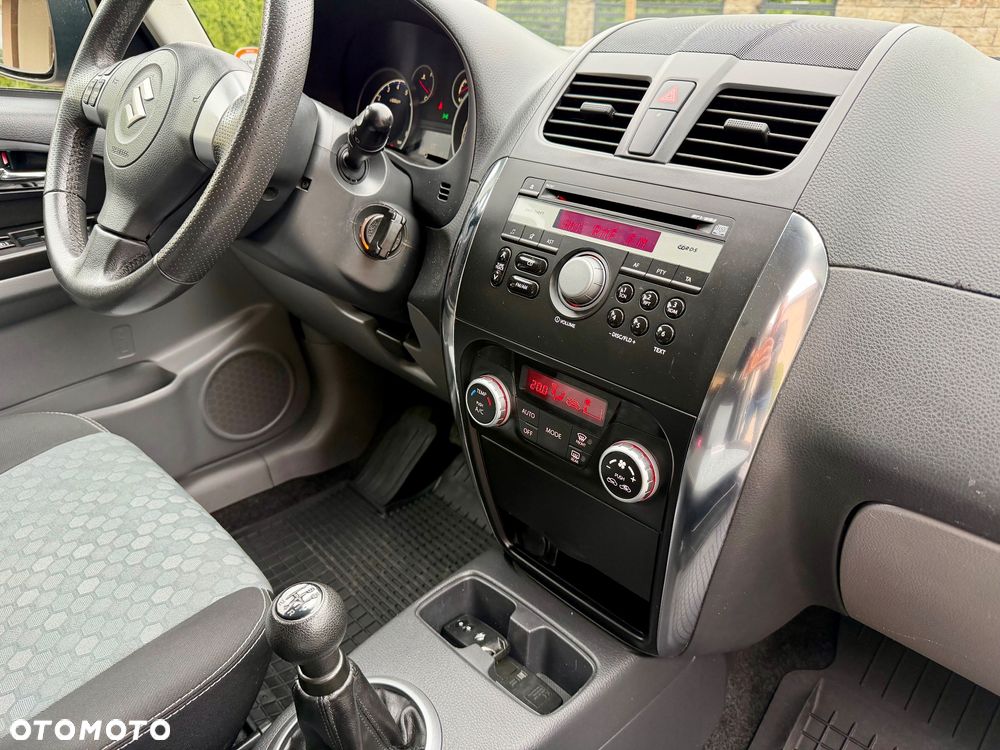 Suzuki SX4 1.6 VVT 4x2 Comfort - 19
