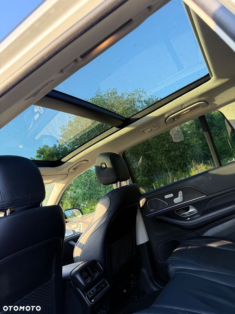 Mercedes-Benz GLS - 9