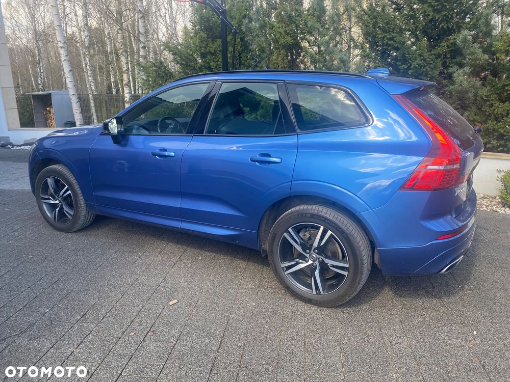 Volvo XC 60 B4 D AWD Momentum - 4