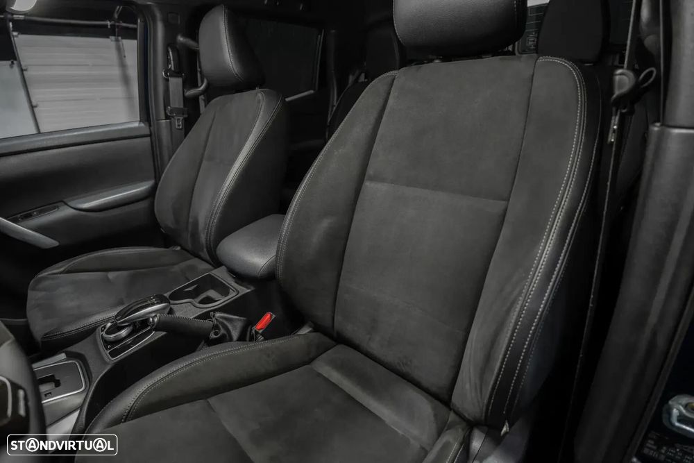 Mercedes-Benz X 250 - 25