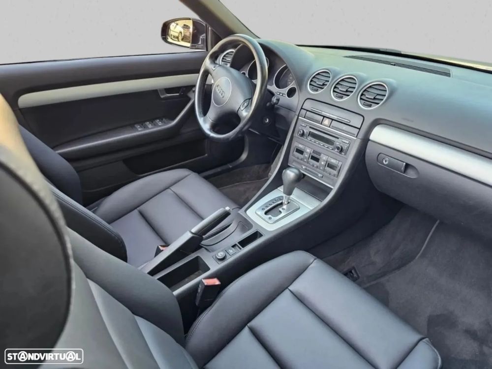 Audi A4 Cabrio 2.5 TDi Multit. S-line - 16