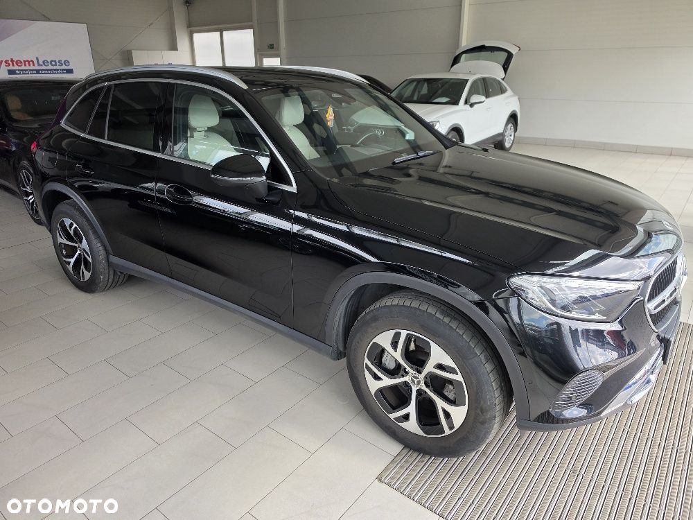 Mercedes-Benz GLC 300 e 4-Matic Avantgarde - 26