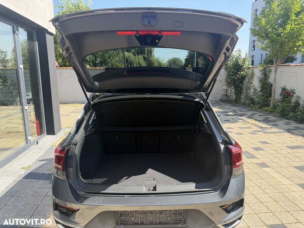 Volkswagen T-Roc - 13