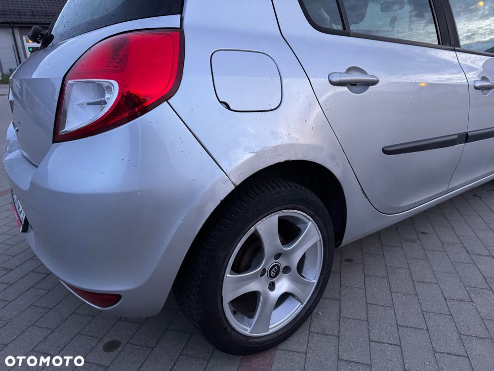 Renault Clio 1.5 dCi Alize - 10