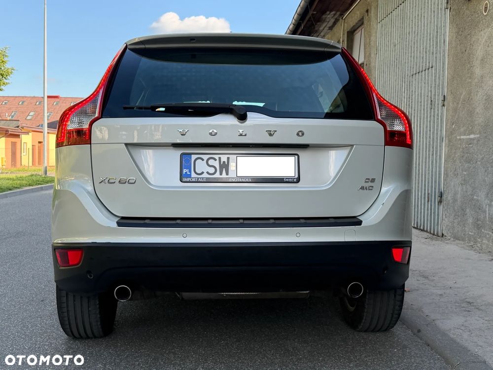 Volvo XC 60 D5 AWD Momentum - 26