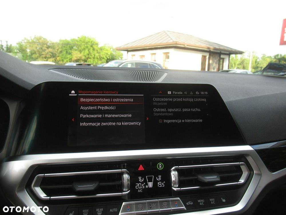 BMW Seria 3 318d MHEV Sport Line - 19