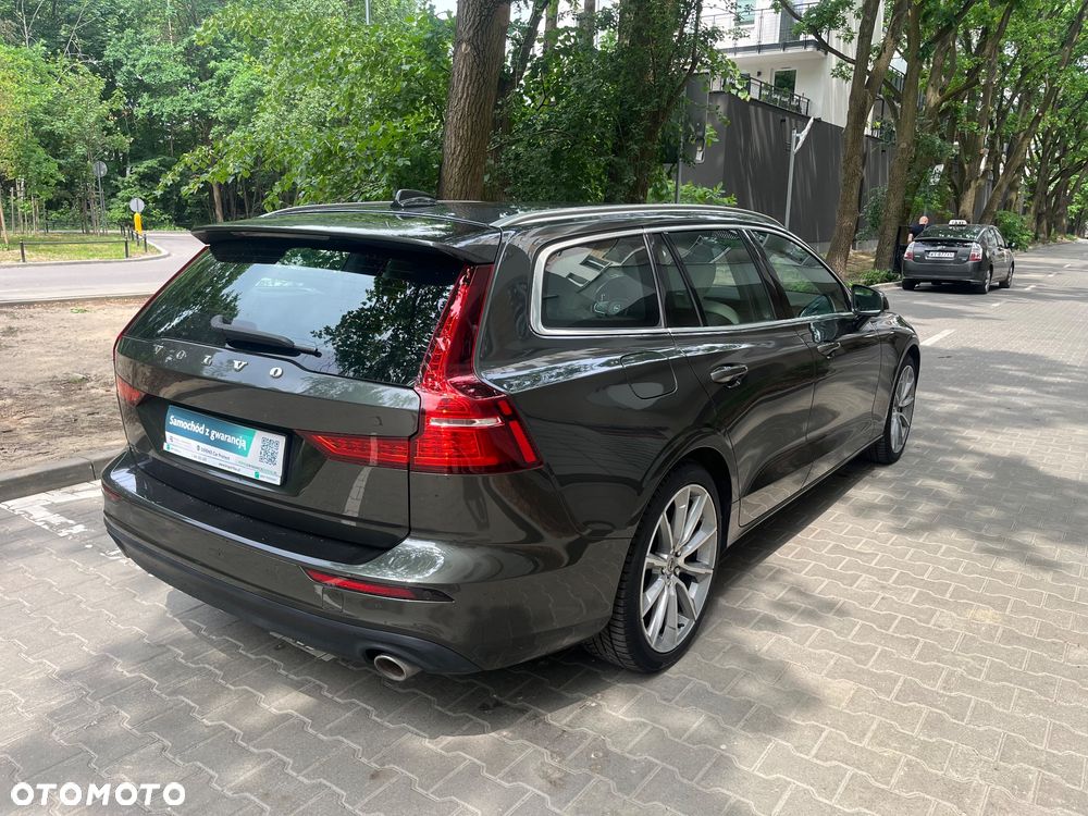 Volvo V60 T4 Momentum Pro - 8