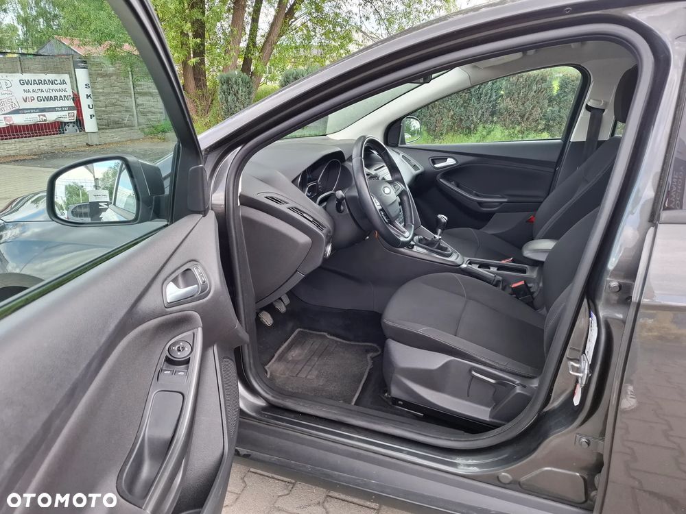 Ford Focus - 10