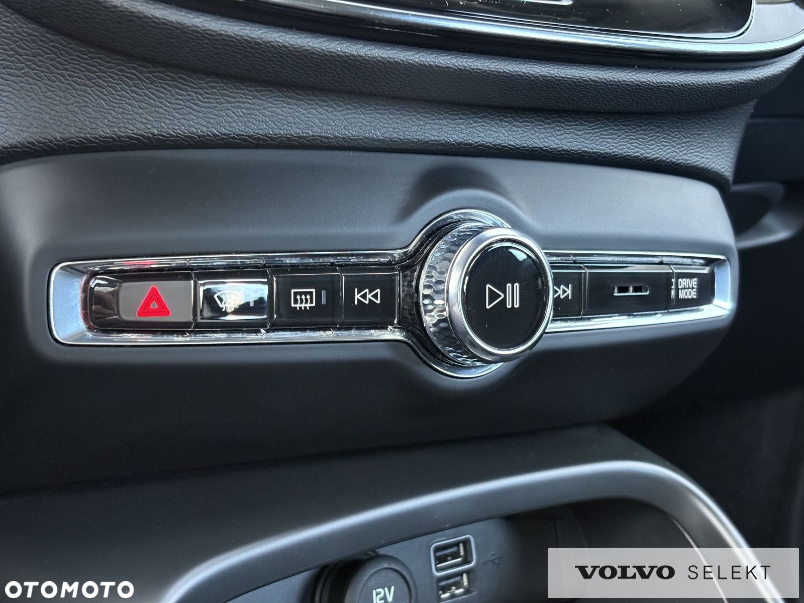 Volvo XC 40 - 22