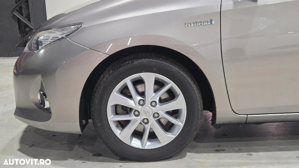 Toyota Auris - 13